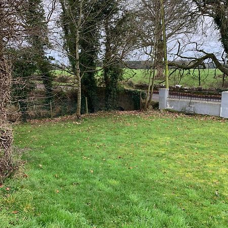 Kits Lodge Crover Cavan Exterior foto